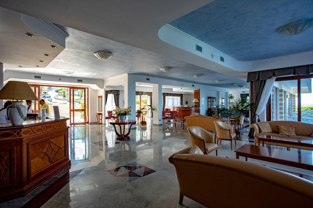 Club Residence La Castellana Belvedere Marittimo Buitenkant foto